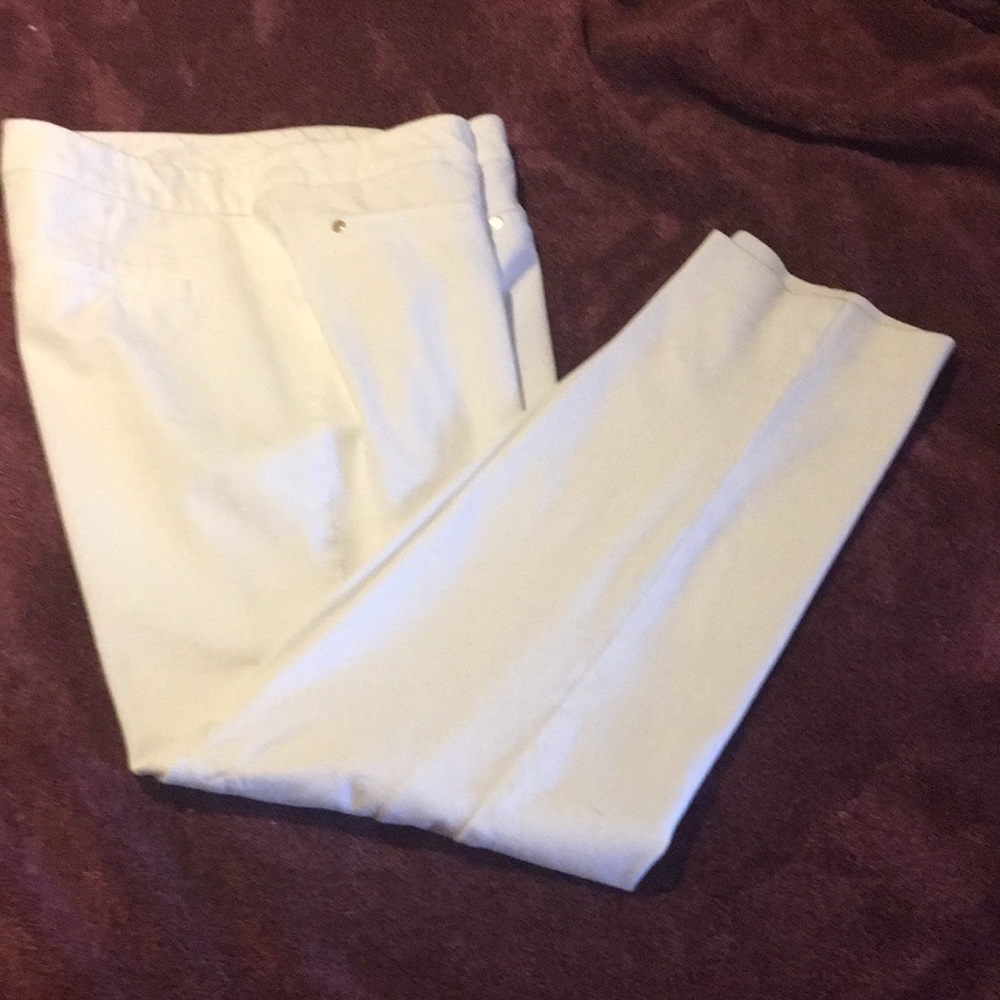 White charter club pants size 8